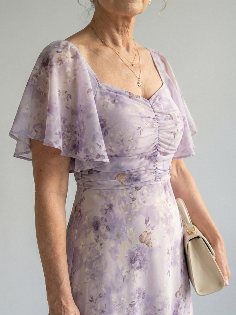 Aleksandra | Robe midi avec des manches flottantes