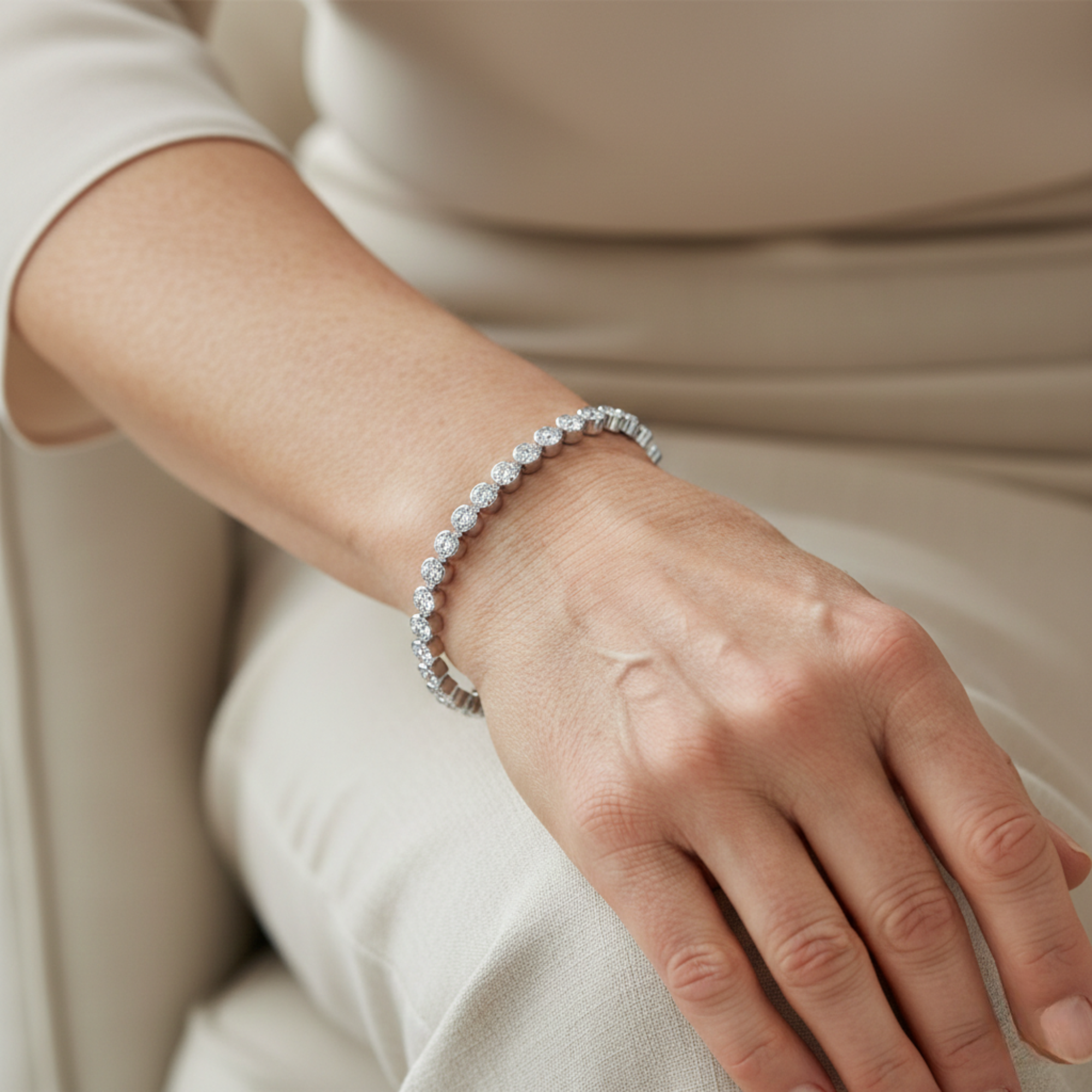 Éloria | Bracelet tennis 4 mm ajustable finition or ou argent 17 cm