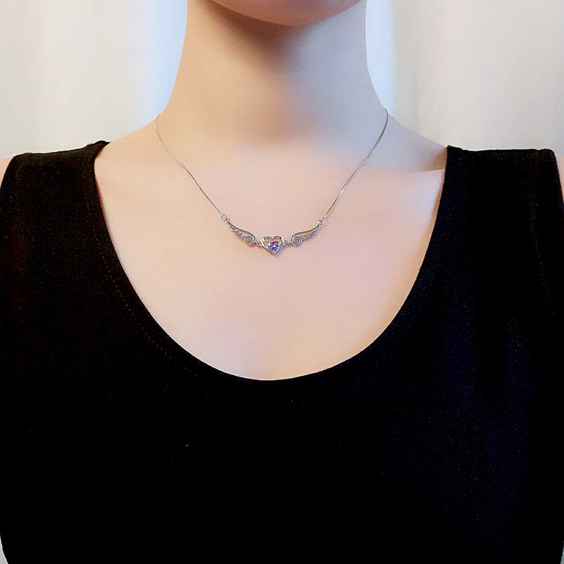 Angélique | Collier Cœur Ailé Serti d'un Cristal Scintillant