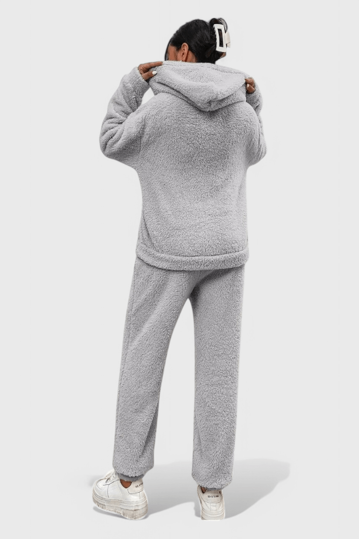 Billie | Ensemble