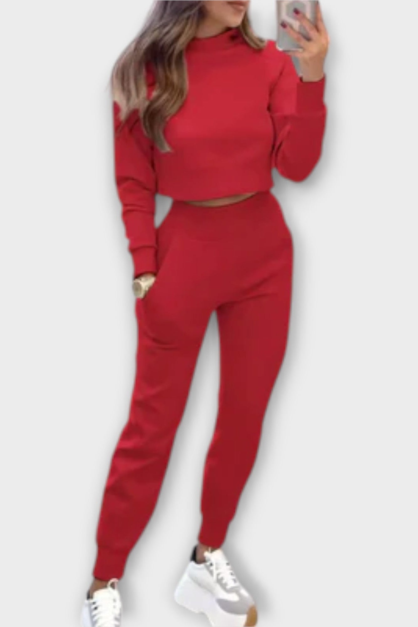 Nuela | Ensemble