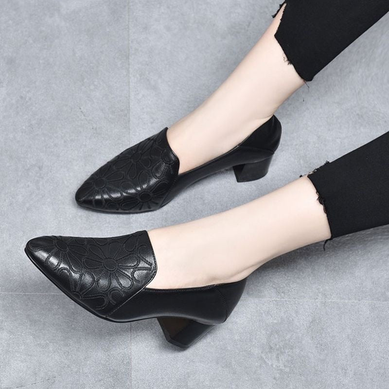 Olena™ – Mocassins brodés à confort durable